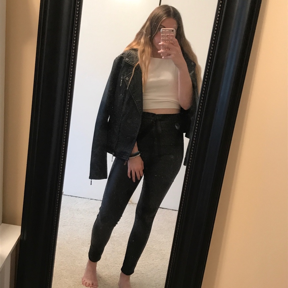 Meet your Posher, Hailey